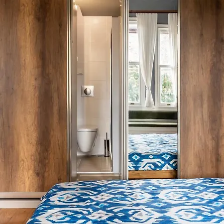 Historical Apt. With Galata Sea View/turkish Hamam * Κωνσταντινούπολη